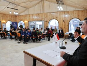 Düzce Üniversitesi Bilim Kafe’de Oruç Bilimsel ve Manevi Yönleriyle Ele Alındı