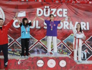 Okul Sporları Taekwondo Müsabakaları Düzce’de Tamamlandı