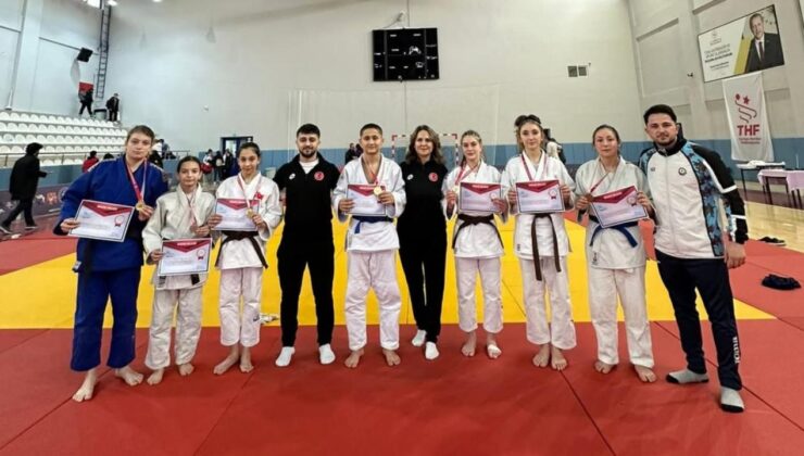 Düzceli Sporculardan Yıldızlar Judo Grup Müsabakaları’nda Büyük Başarı