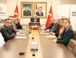 Konuralp Bey Toplantı Salonu’nda Yapay Zekâ Projesi İçin İmzalar Atıldı