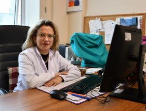Doç. Dr. Hatice Mine Çakmak: “Çocukluk Çağı Kanserlerinde Erken Teşhis Hayat Kurtarır”