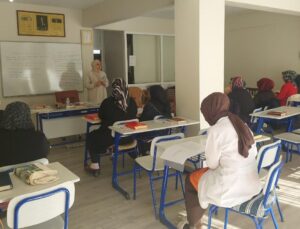 Gümüşova’da Kursiyerlere Sağlık Eğitimi Verildi