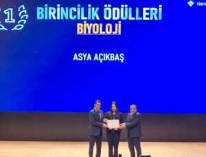 Lise Öğrencisi Asya Açıkbaş Düzce’yi Türkiye Finallerine Taşıdı!