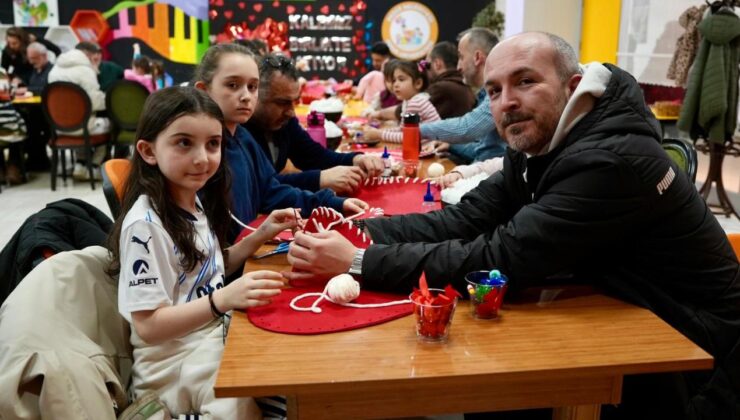 Baba–Kız El Ele, Kalpler Birlikte Attı