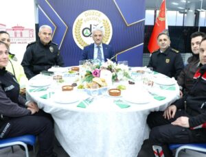 Düzce Valisi Mehmet Makas, Emniyet Personelleriyle İftarda Buluştu