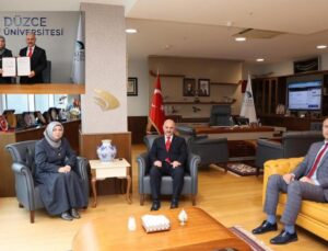 Düzce’de Üniversite ve Milli Eğitimden Öğrencilere Destek