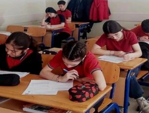 Düzce’de Öğrencilerin Ders Kazanımları Değerlendiriliyor