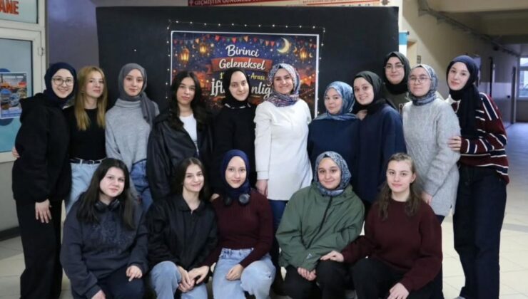 Mevlana Mesleki ve Teknik Anadolu Lisesi’nde 1. Geleneksel İftar Programı Düzenlendi