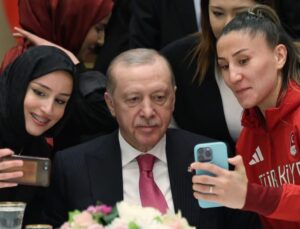 Bediha Tacyıldız Cumhurbaşkanı Erdoğan ile Milli Sporcular İftarında Buluştu