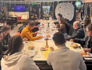 Gençler Ramazan Sofrasında Buluştu