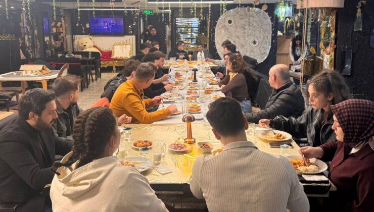 Gençler Ramazan Sofrasında Buluştu