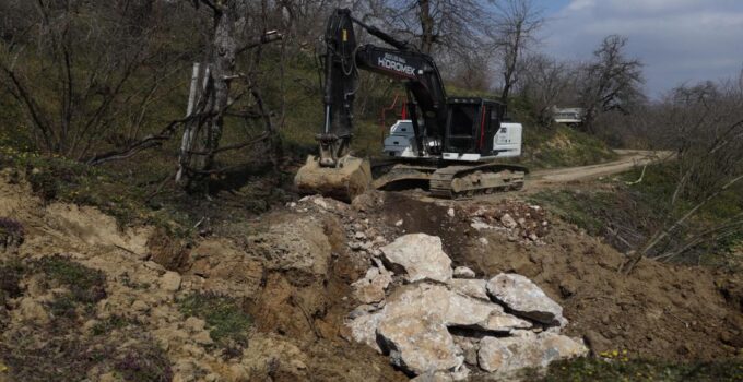 Cumayeri Yeşiltepe’de Heyelan Sahasında Stabilizasyon Çalışması