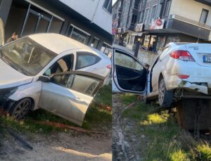 Düzce’de Otomobil Kayaya Çarptı: 2 Kişi Yaralandı