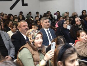 Cumayeri’nde Ramazan Coşkusu: Karagöz ile Hacivat Köyde Sahnelendi