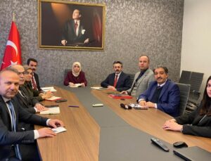 Düzce’de Eğitim Çalışmaları Haftalık Toplantıda Değerlendirildi