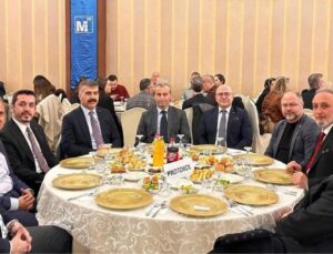 Düzce SMMM Odası Geleneksel İftarında Meslektaşlar Aynı Sofrada Buluştu