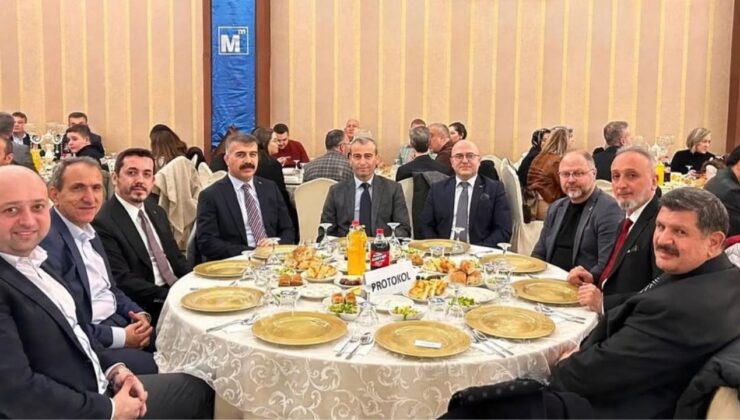 Düzce SMMM Odası Geleneksel İftarında Meslektaşlar Aynı Sofrada Buluştu