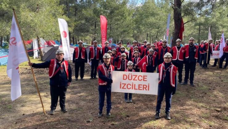 Gölyaka Hacıyakup Ortaokulu İzcileri Çanakkale Kampına Katıldı