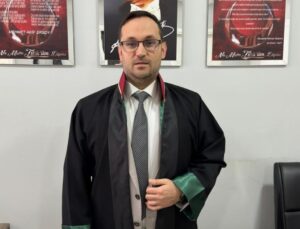 Anahtar Parti Düzce Merkez İlçe Hukuk Politikaları Başkanı Av. Hakan Deniz’den 5 Nisan Mesajı: “Güçlü Savunma, Güçlü Adalet Demektir”