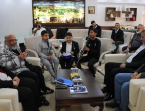 Başkan Faruk Özlü Roman Vatandaşlarla Buluştu: “Gençler Sahneye Hazır”