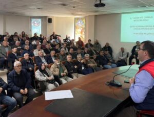 Akçakoca’da Üreticilere “Bitki Koruma ve B-Reçete” Eğitimi Verildi