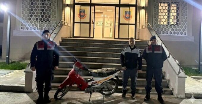 Düzce’de 13 Yıllık Hırsızlık Aydınlatıldı: Çalınan Motosiklet Sahibine Teslim Edildi