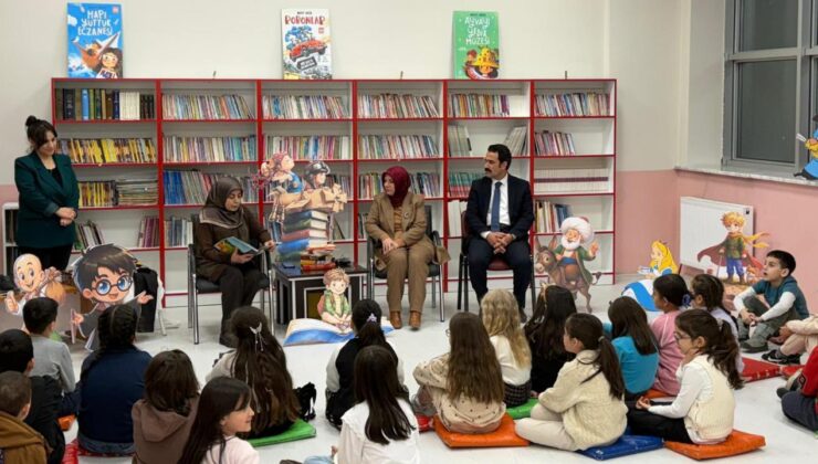 Kütüphanede Unutulmaz Gece: Minikler Kitaplarla Buluştu
