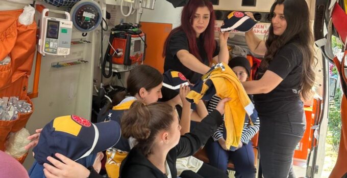 Çocuklara 112 Bilinci ve Sağlık Taraması Bir Arada