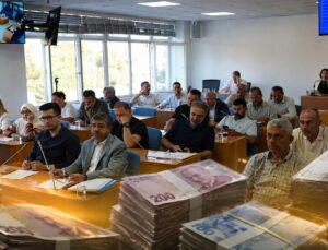 Düzce Belediyesi Yine Borçlanıyor: 900 Milyon TL’lik Yeni Kredi Gündemde