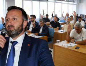 Kredi Rakamları Gündem Oldu: Çelik’ten Belediyeye Soru