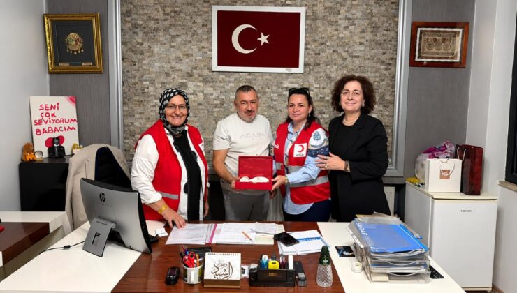 Kızılay’dan Bağışçısına Teşekkür Ziyareti